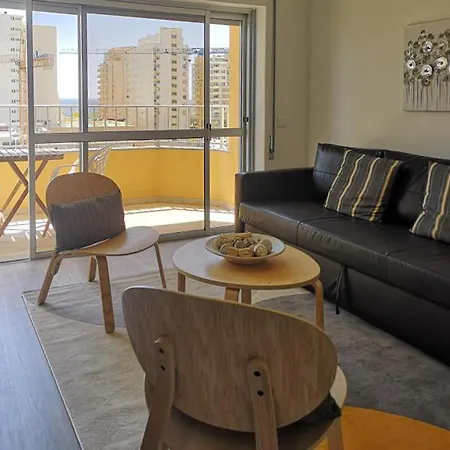 Апартаменти Apartamento Solmonte - - By Bedzy
